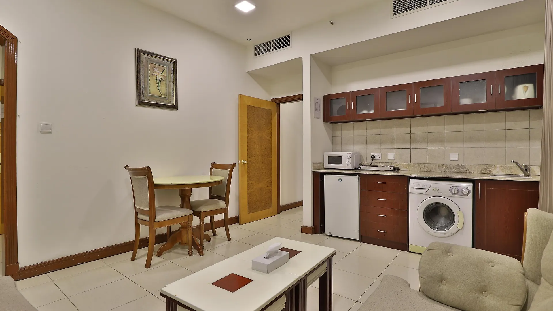 Moon Valley Hotel Apartment - Bur Dubai, Burjuman 3*, Dubaj Spojené arabské emiráty