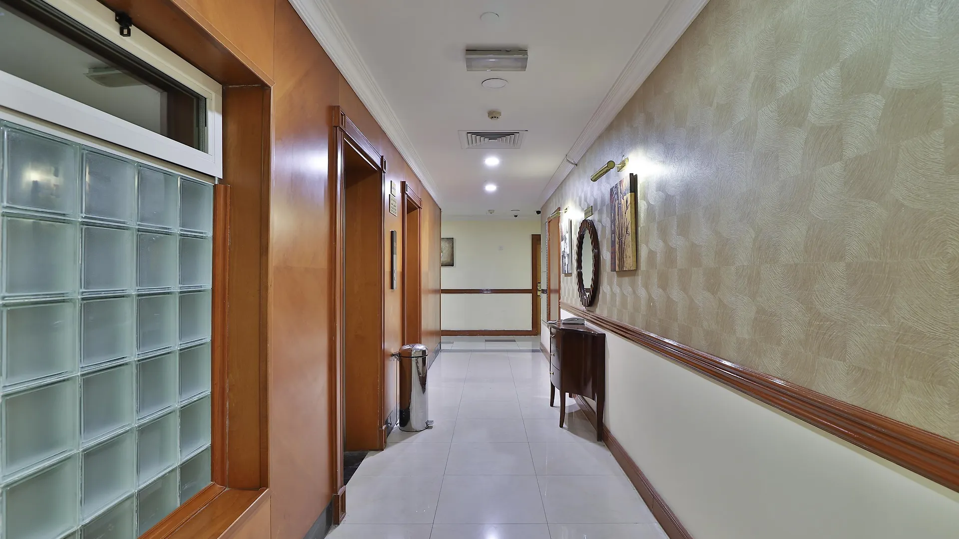 Moon Valley Hotel Apartment - Bur Dubai, Burjuman Dubai