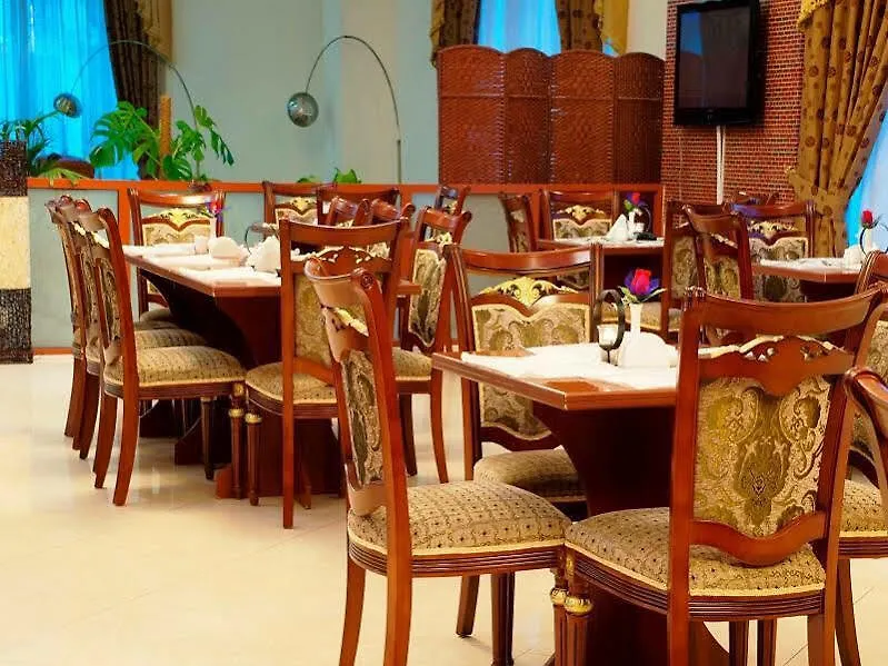 Moon Valley Hotel Apartment - Bur Dubai, Burjuman 3*, Dubai